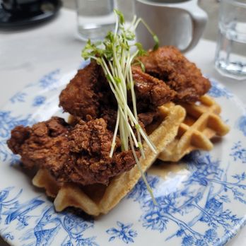 Catch 122 - Chicken n Waffles - Breakfast & Brunch Near Me - North Vancouver, British Columbia Catch 122 - Chicken n Waffles - Breakfast & Brunch Near Me - North Vancouver, British Columbia