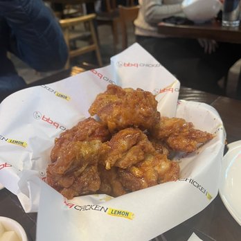 bb.q Chicken - Boneless Honey Garlic Chicken - Korean Near Me - Markham, Ontario