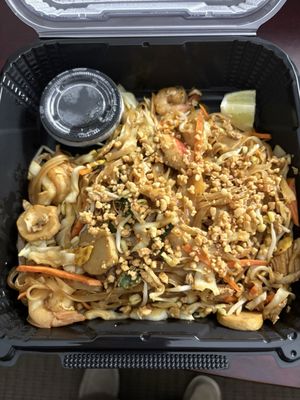 OMG Noodle House by null