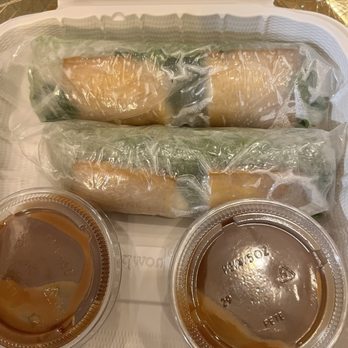 Moodles - Veggie spring rolls w peanut sauce - Vietnamese Near Me - Brentwood, California Moodles - Veggie spring rolls w peanut sauce - Vietnamese Near Me - Brentwood, California
