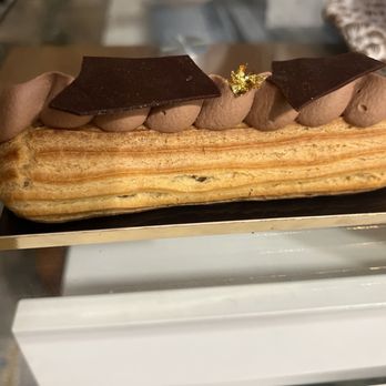 Maison Alyzee - Chocolate eclair - Bakeries Near Me - Mountain View, California