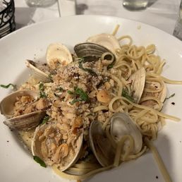 Linguine and Clam Sauce Linguine and Clam Sauce