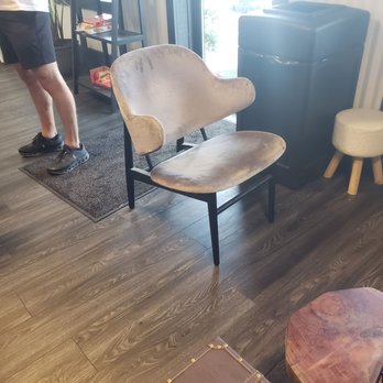 Perla Coffee Co & Eatery - Cool chair - Waffles Near Me - Brodheadsville, Pennsylvania