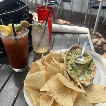 The Lighthouse Restaurant & Lounge - Baked Spinach & Artichoke Dip - Bars Near Me - Spicewood, Texas