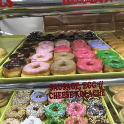 Malenee Donuts