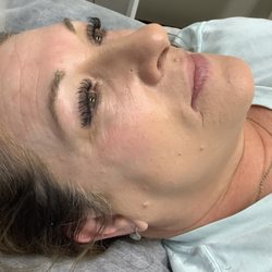 The Lash and Spa Collective by Nichole - Hybrid Classy Style Lash Extensions