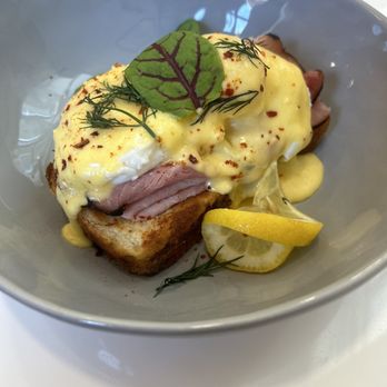 Collective Coffee - Eggs Benedict - Coffee & Tea Near Me - Glenmoore, Pennsylvania