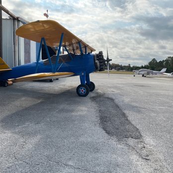 Happy Hangar Cafe - Outside - Breakfast & Brunch Near Me - Lutz, Florida