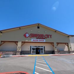 Seafood City Supermarket - Outside