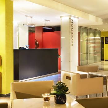 Hôtel Diana - réception & hall d'accueil / front desk & lobby - Hotels Near Me - Molsheim, 67