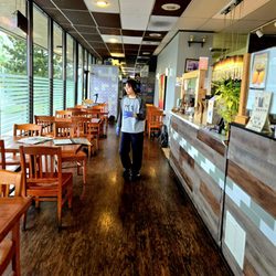 All Rice Thai Hut - Nice interior.with tables.