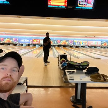 Aiea Bowl - Bowling Near Me - Aiea, Hawaii