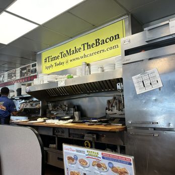 Waffle House - Diner action - Breakfast & Brunch Near Me - Maryland Hgts, Missouri Waffle House - Diner action - Breakfast & Brunch Near Me - Maryland Hgts, Missouri