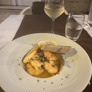 Em Alta Na Baixa - Shrimp - Portuguese Near Me - Lisbon, 11 Em Alta Na Baixa - Shrimp - Portuguese Near Me - Lisbon, 11