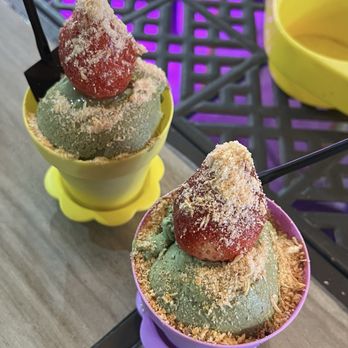 MOSA - Mosa cup with one scoop icecream. - Ice Cream & Frozen Yogurt Near Me - Honolulu, Hawaii MOSA - Mosa cup with one scoop icecream. - Ice Cream & Frozen Yogurt Near Me - Honolulu, Hawaii