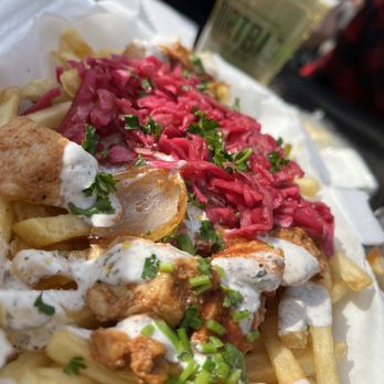 Medi Bites - Fries with chicken - Food Trucks Near Me