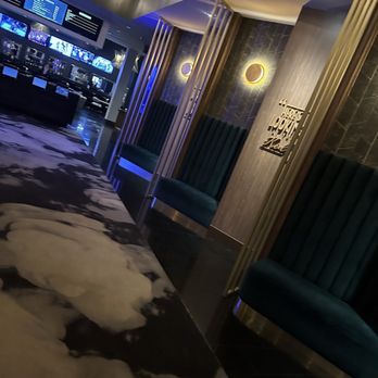 Star Cinema Grill - Dinner Theater Near Me - Friendswood, Texas Star Cinema Grill - Dinner Theater Near Me - Friendswood, Texas