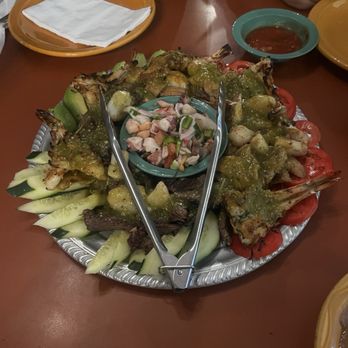 Jalisco Restaurant - Parrillada mixta - Mexican Near Me - Watsonville, California