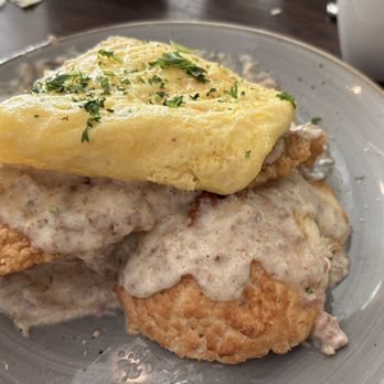 Ondus on the Waterfront - Fried chicken with fresh biscuits and sausage gravy. Absolutely divine! This gravy is probably the best I've ever tasted! - American Near Me - Vancouver, Washington Ondus on the Waterfront - Fried chicken with fresh biscuits and sausage gravy. Absolutely divine! This gravy is probably the best I've ever tasted! - American Near Me - Vancouver, Washington