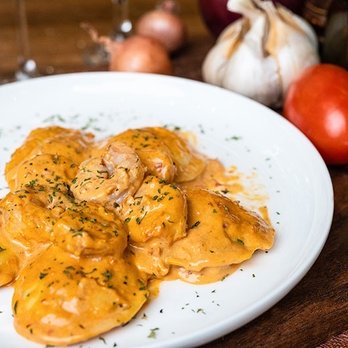 Italiano's Restaurant - Italian Near Me - Humble, Texas
