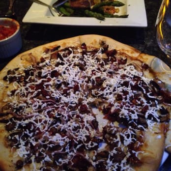 Edgewater Restaurant - Seafood Near Me - Hampton Bays, New York