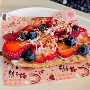 Dots Cafe - Mixed Berry Toast - Cafes Near Me - Pasadena, California