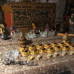 Emaho Foundation For Tibetan Buddhist Studies - Altar for a special occasion