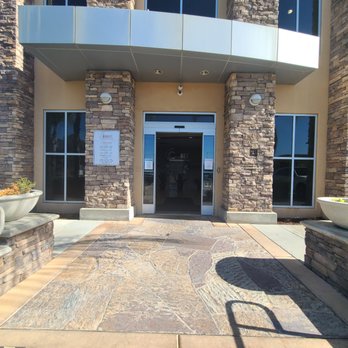 Breastlink Temecula Valley - Entrance - Medical Centers Near Me - Murrieta, California