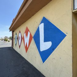 Oasis Lanes - Outside sign