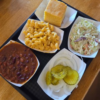 Toms Smokehouse - Barbeque Near Me - Richfield, Wisconsin