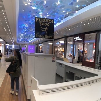 Cap3000 - Pano if some shops - Shopping Centers Near Me - Saint-Laurent-du-Var, 06