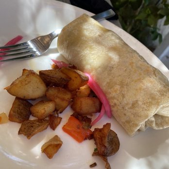 Lovina - Breakfast burrito - New American Near Me - Calistoga, California Lovina - Breakfast burrito - New American Near Me - Calistoga, California