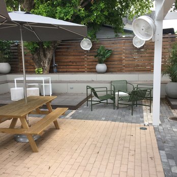 sweetgreen - Healthy Salads, Wraps, and Bowls - Outdoor seating - Salad Near Me - Miami, Florida