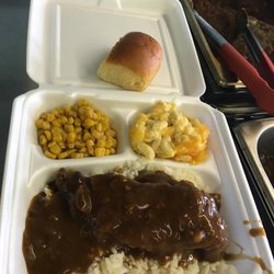 Tha Spott Soulfood & More Catering - Liver & Onions