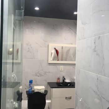 Sh Interiors - Bathroom High Gloss Black Ceiling - General Contractors Near Me - Queens, New York
