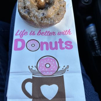 Delicious Donuts - blueberry cake - Donuts Near Me - Pensacola, Florida