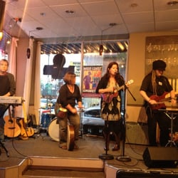 Daniel Page Guitar - Whirlow's open mic!
