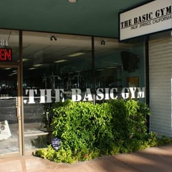 The Basic Gym - Storefront