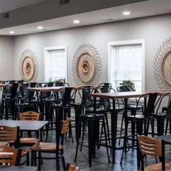 The Tilted Farmer - Beer area