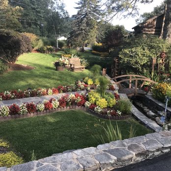 Azalea Garden Inn - Hotels Near Me - Blowing Rock, North Carolina