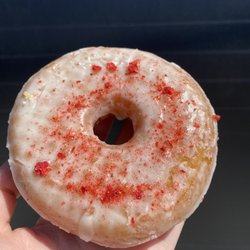 Dooped Donuts - Strawberry lemonade donut