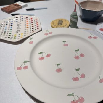 Color Me Mine - Serving plate by me - Kids Activities Near Me - El Segundo, California