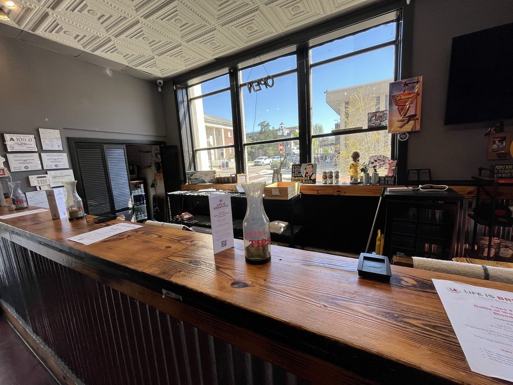 Pour Taproom - Wilmington