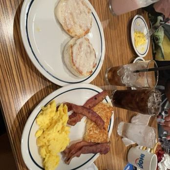 IHOP - Biscuits and Buttermilk Biscuit & Gravy - Breakfast & Brunch Near Me - Bloomington, Minnesota