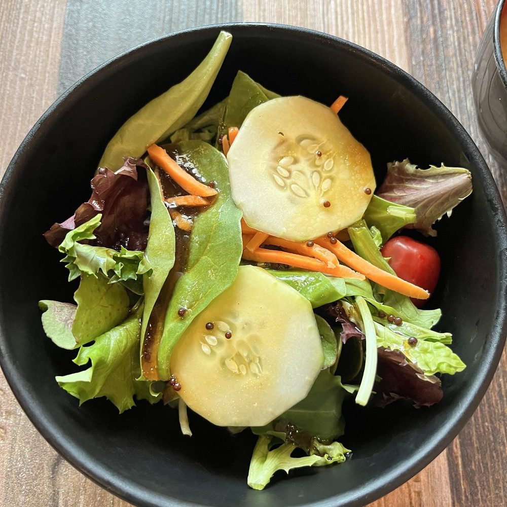 Akami Sushi Bar - Salad - Sushi Bars Near Me - Apex, North Carolina