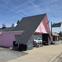 Alpine Drive Inn
