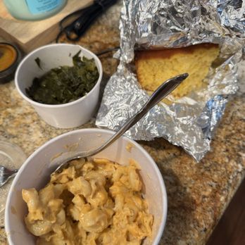 A&M BBQ - Collard greens, Mac & cheese and cornbread - Barbeque Near Me - Sebastopol, California