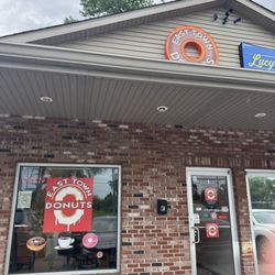 East Town Donuts - Storefront
