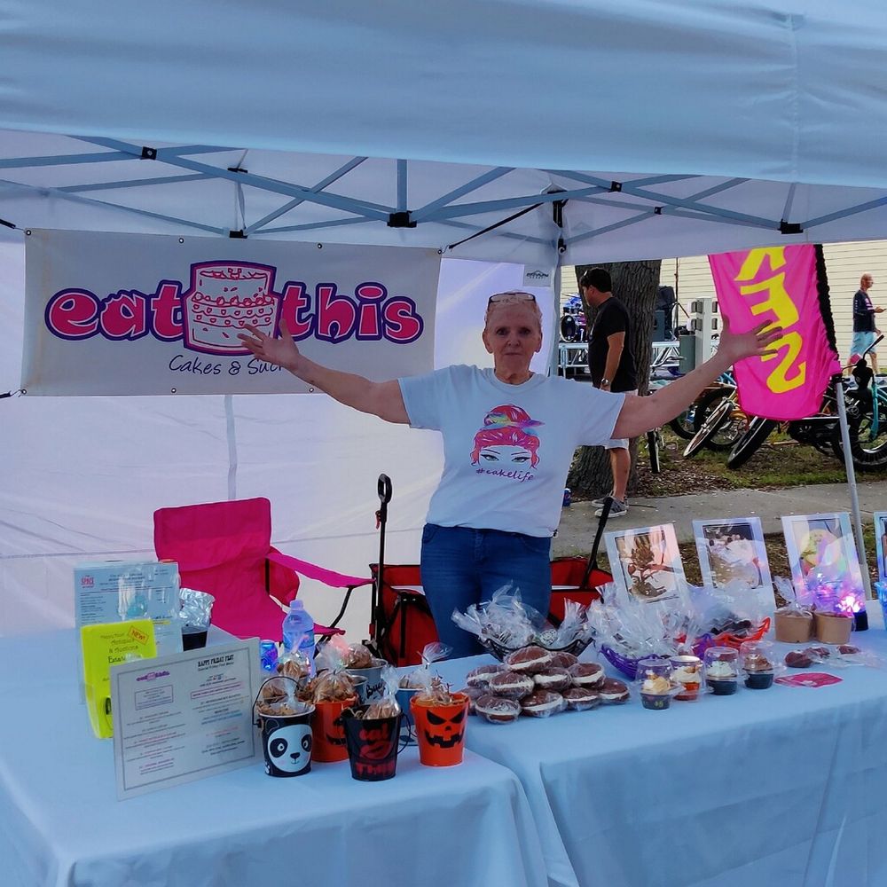 Eat This Cakes & Such Logo