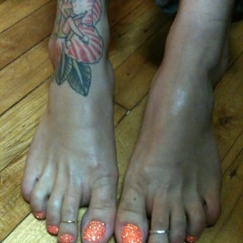 Nails By Honey - SHELLAC Glitter Toes.     Nails By Honey.                      619-665-5370 - Nail Salons Near Me - El Cajon, California